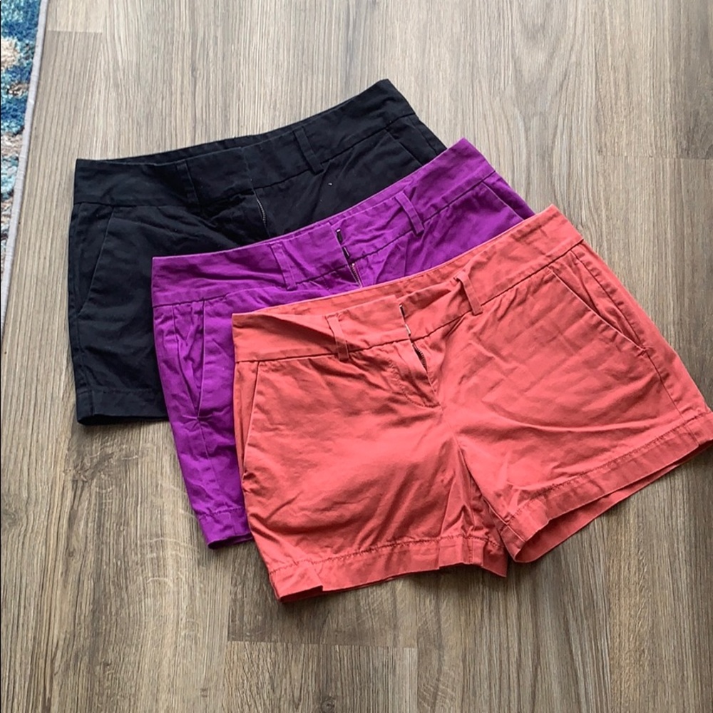 3 pack of Loft shorts!